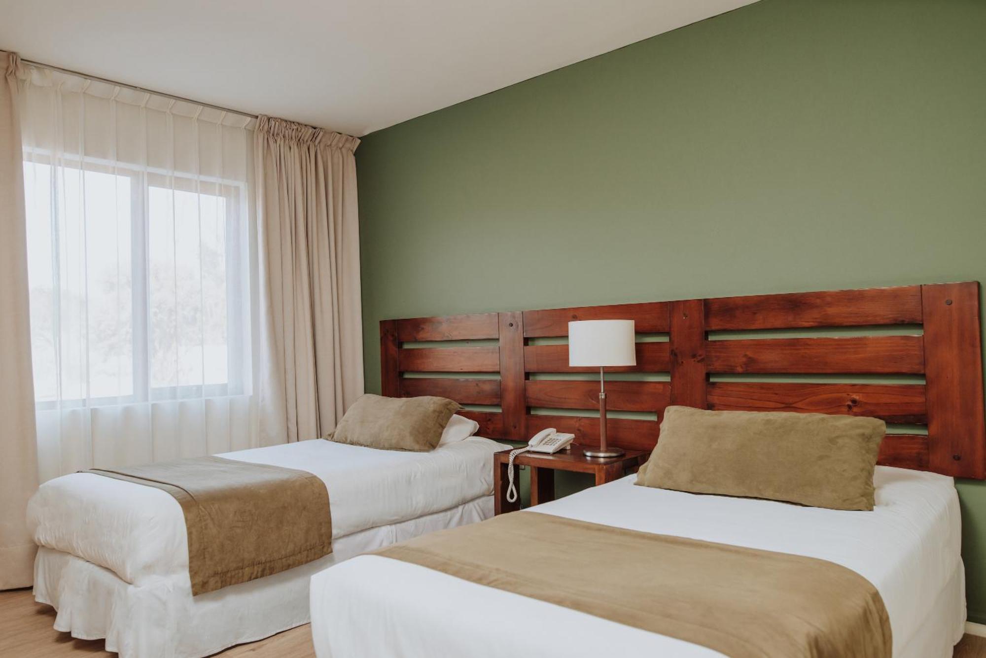 אובאייה Hotel Limari מראה חיצוני תמונה