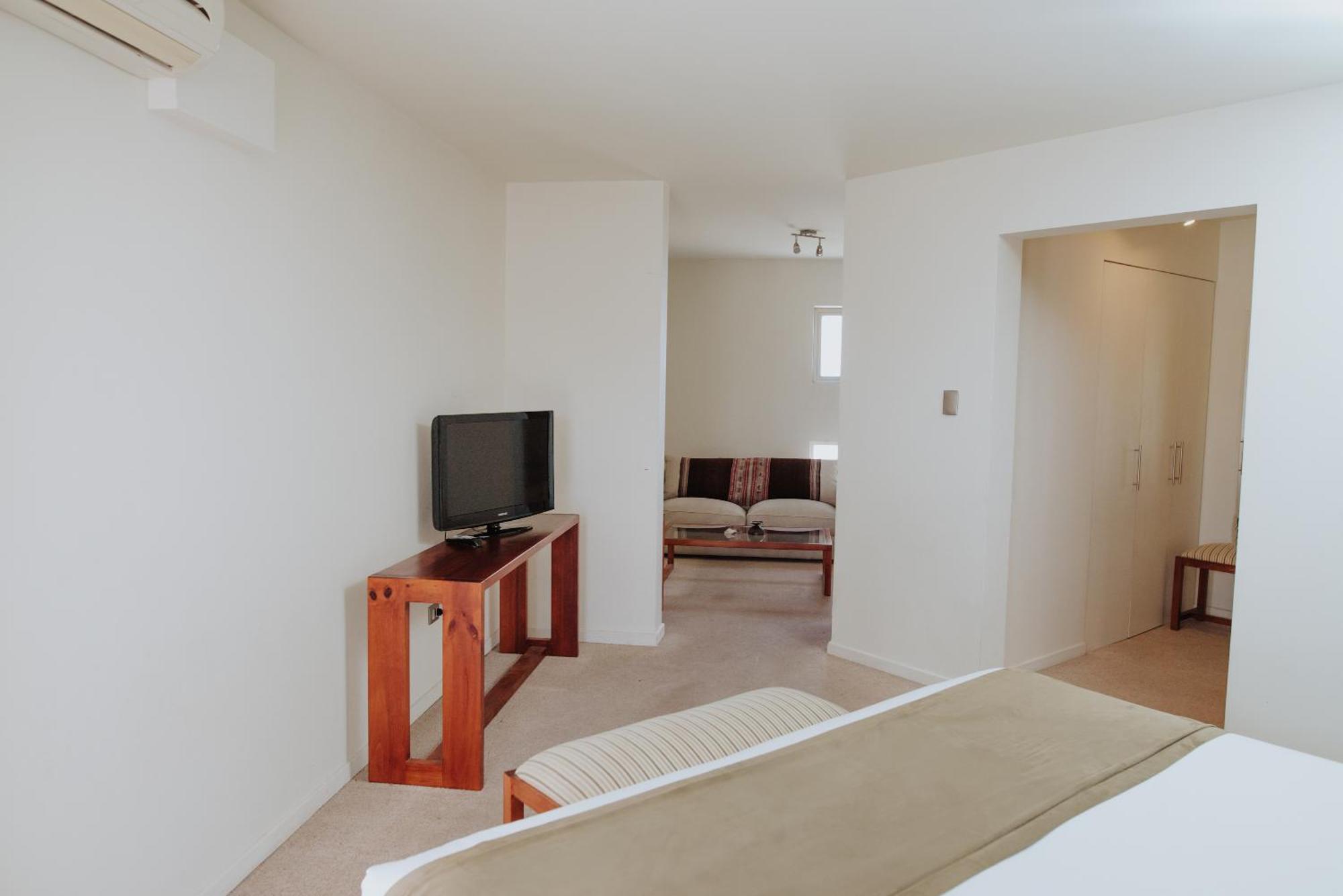 אובאייה Hotel Limari מראה חיצוני תמונה