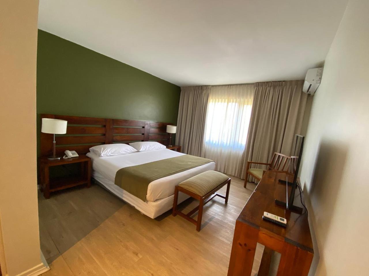 אובאייה Hotel Limari מראה חיצוני תמונה
