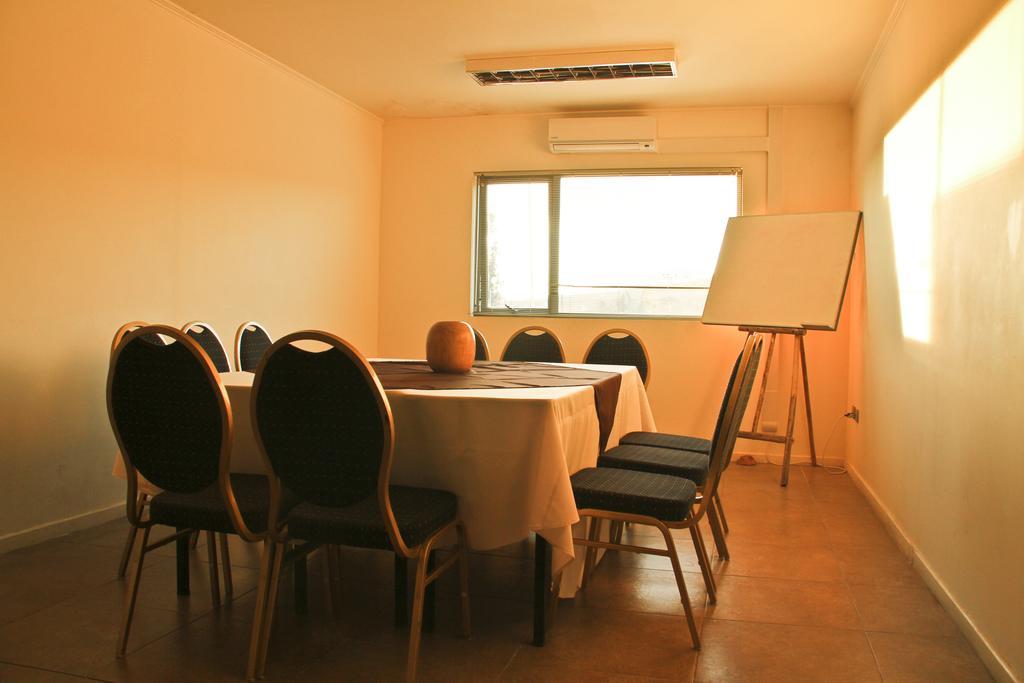 אובאייה Hotel Limari מראה חיצוני תמונה