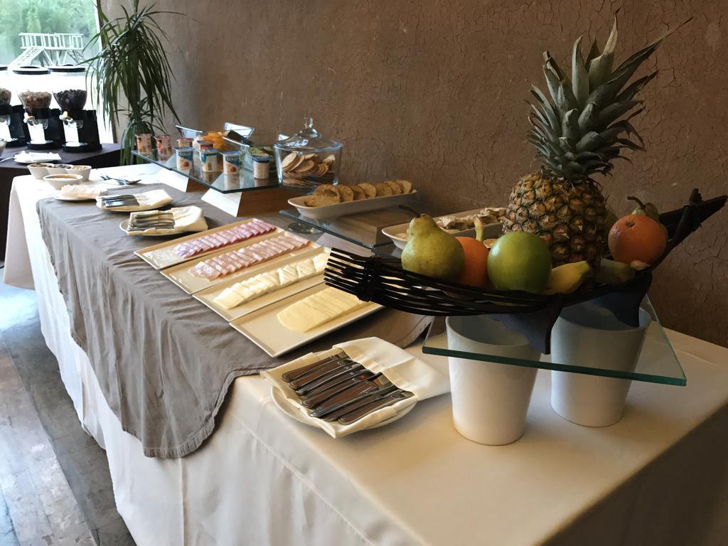 אובאייה Hotel Limari מראה חיצוני תמונה